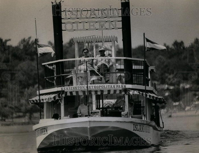 Kensington Metropark - Old Postcard (newer photo)